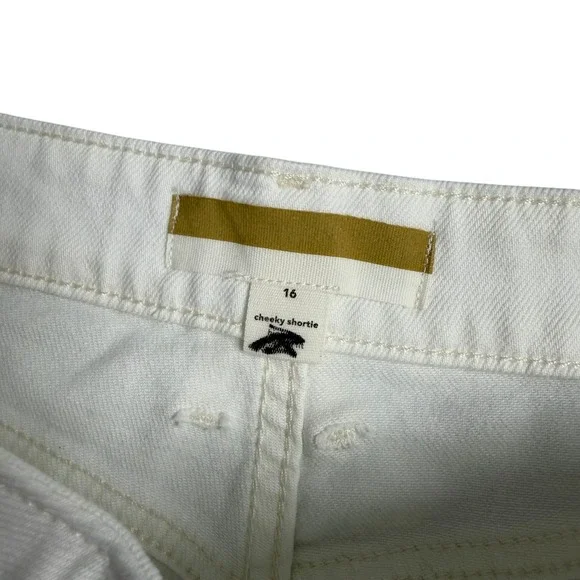 White Denim Distressed Frayed Hem Shorts Size 16 Cheeky Shortie - Picture 3 of 5